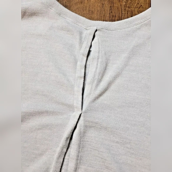 Lolë split back sweater - Picture 8 of 8